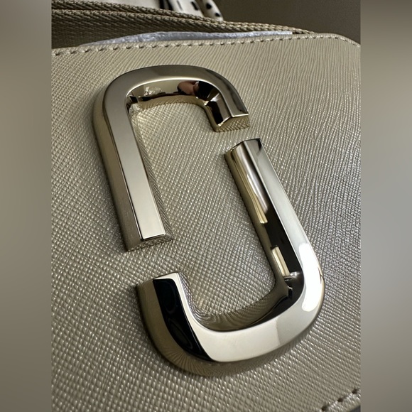 Marc Jacobs Snapshot - Picture 3 of 8